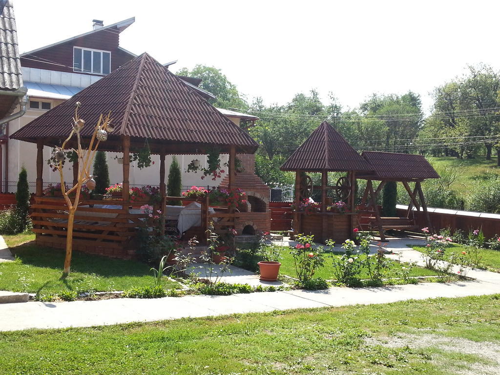 Pensiunea Maramures Ocna Şugatag Zewnętrze zdjęcie